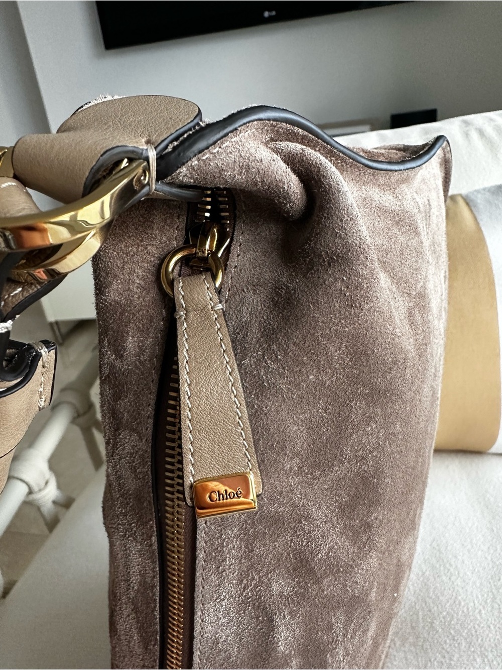 CHLOÉ Marcie suede shoulder bag small in boyish brown - Picture 7 of 14